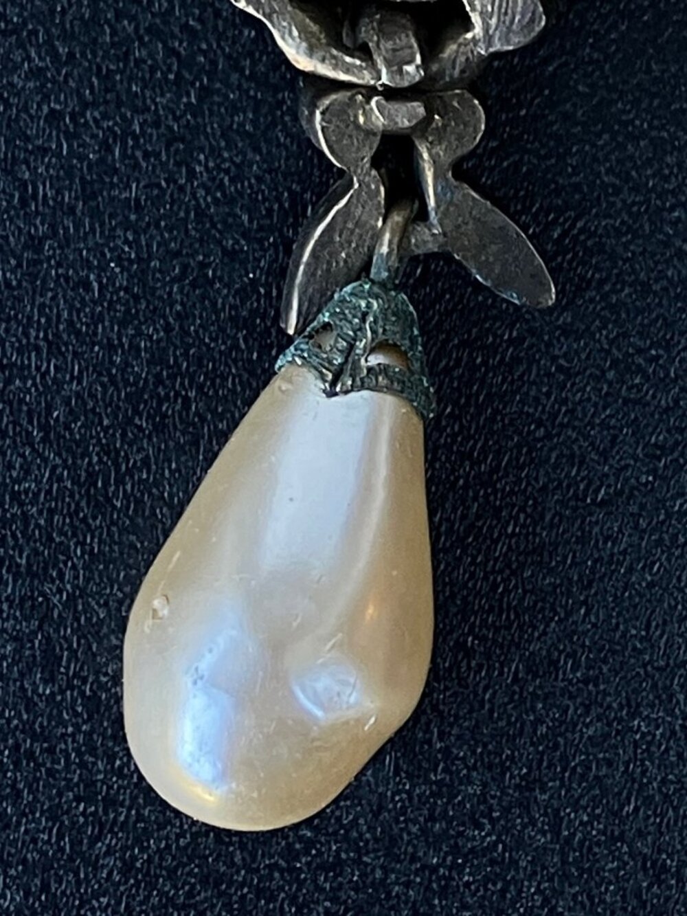 Kramer Rhinestone Pearl Dangle Pendant/Brooch - Picture 6 of 12